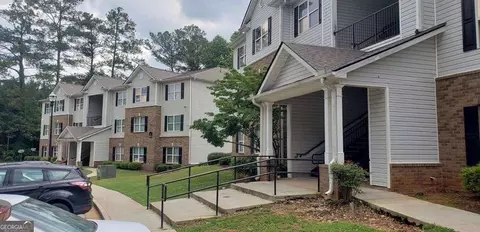 2103 Fairington Village Dr, Lithonia, GA 30038