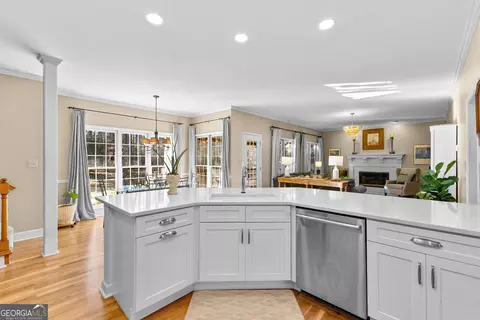 Kitchen - 270 Pendleton Trl, Tyrone, GA 30290 photo 5 of 5