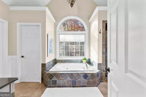 Bath - 270 Pendleton Trl, Tyrone, GA 30290 photo 1 of 7
