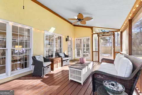 Exterior - 270 Pendleton Trl, Tyrone, GA 30290 photo 7 of 16