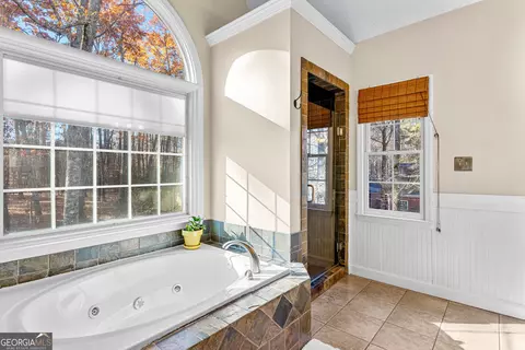 Bath - 270 Pendleton Trl, Tyrone, GA 30290 photo 4 of 7