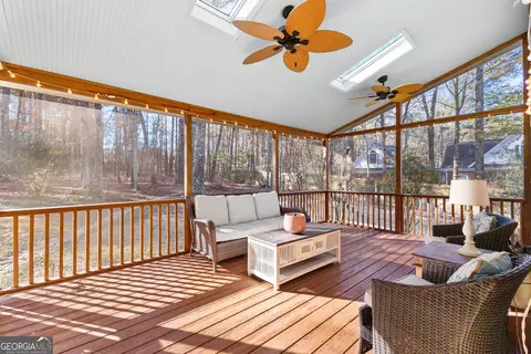 Exterior - 270 Pendleton Trl, Tyrone, GA 30290 photo 6 of 16