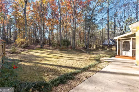 Exterior - 270 Pendleton Trl, Tyrone, GA 30290 photo 8 of 16