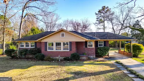 2615 Lakeridge Cir, Rome, GA 30165