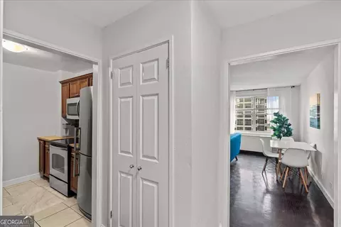 300 Peachtree St NE #21J, Atlanta, GA 30308