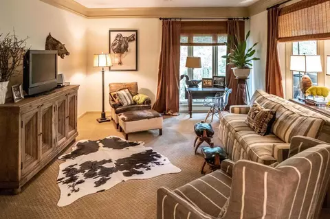 Living - 183 Madden Rd, Bowdon, GA 30108 photo 6 of 9