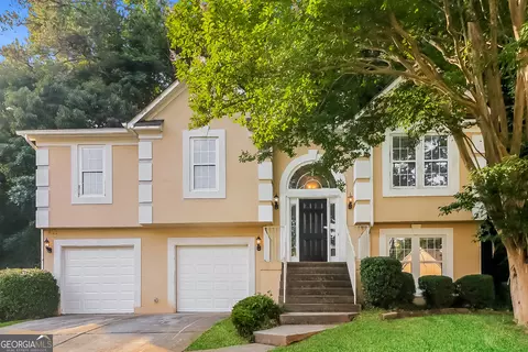 1949 Greensbrooke Close, Stone Mountain, GA 30088