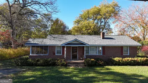 186 Cleveland Ave, Hartwell, GA 30643