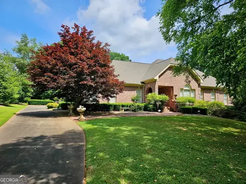 122 Tara Dr, Dawsonville, GA 30534