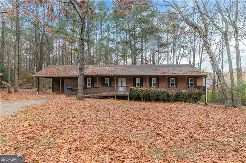 4065 Bent Oak Ct, Douglasville, GA 30135
