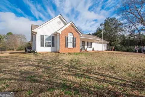 16 Savannah Place Dr, Lagrange, GA 30240 photo 3