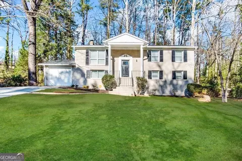 4321 Cedar Ridge Trl, Stone Mountain, GA 30083