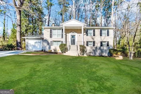4321 Cedar Ridge Trl, Stone Mountain, GA 30083