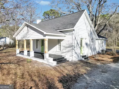 224 Biles Rd, Jackson, GA 30233