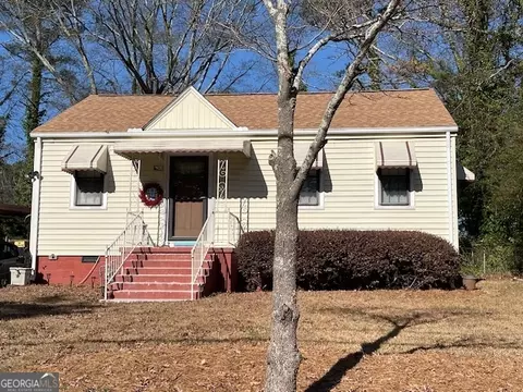 1369 Almont Dr SW, Atlanta, GA 30310