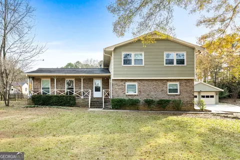 735 Willow Bend Dr, Jonesboro, GA 30238