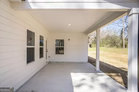 Exterior - 228 Murphey Ave, Barnesville, GA 30204 photo 3 of 6