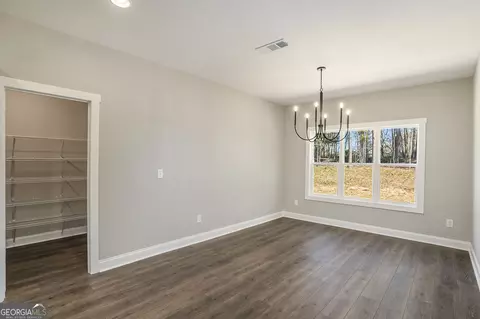 Dining - 228 Murphey Ave, Barnesville, GA 30204 photo 1 of 1