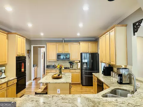 651 Hexham Ct, Suwanee, GA 30024 photo 8
