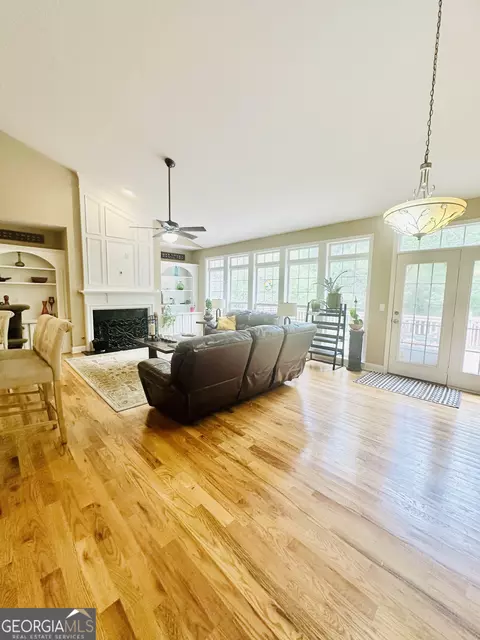 651 Hexham Ct, Suwanee, GA 30024 photo 10