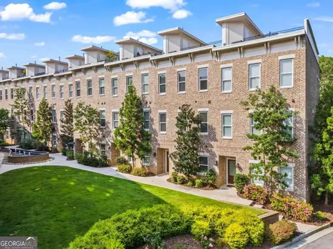 359 Brownstones Cir NE, Atlanta, GA 30312