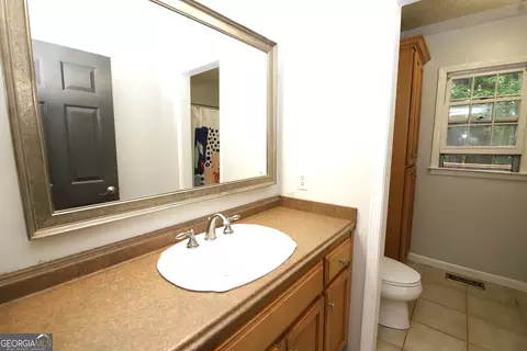 Bath - 511 Williams Rd, Lagrange, GA 30240 photo 1 of 2