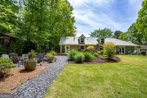 147 Lakeview Dr, Eatonton, GA 31024