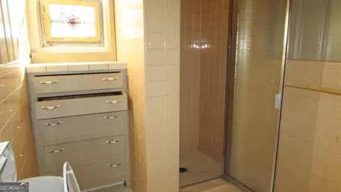 Bath - 110 Boulevard, Lagrange, GA 30240 photo 2 of 2