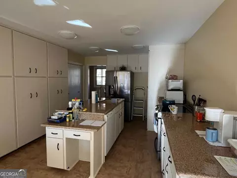 76 Briarwood Dr, Lagrange, GA 30241 photo 8