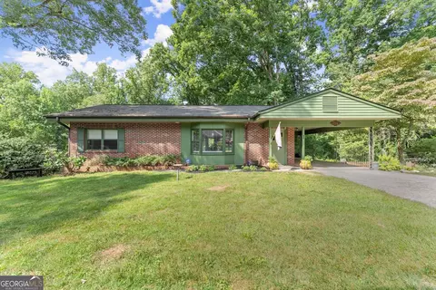 86 Post Oak St, Clayton, GA 30525