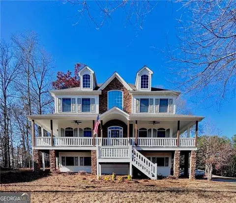 31 River Walk Pkwy, Euharlee, GA 30145