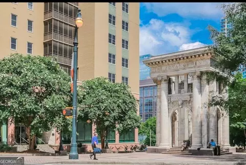 300 W Peachtree St NE #20D, Atlanta, GA 30308
