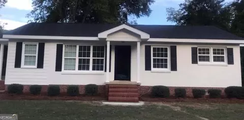 11 Turner St # 200, Hawkinsville, GA 31036