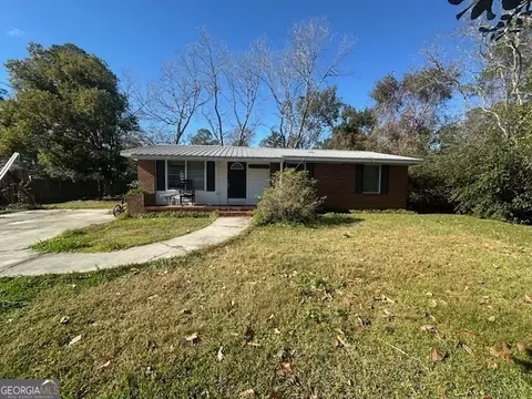 500 Weaver St, Hahira, GA 31632