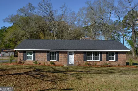 320 Parkers Xing, Americus, GA 31709