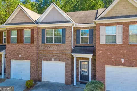 3927 Snipes Ct, Lilburn, GA 30047