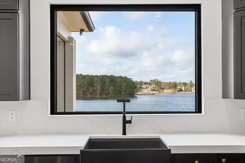 Kitchen - 740 Peninsula Overlook, Hampton, GA 30228 photo 3 of 5