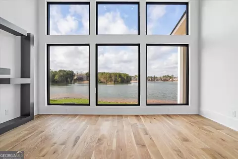 Living - 740 Peninsula Overlook, Hampton, GA 30228 photo 3 of 4
