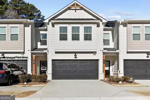 5586 Rockfern Dr, Lilburn, GA 30047