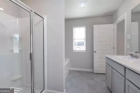 Bath - 12033 Conrad Cir #145, Hampton, GA 30228 photo 2 of 2