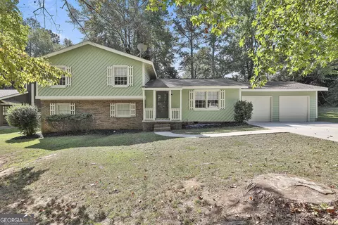 1 Logwood Ln, Newnan, GA 30263