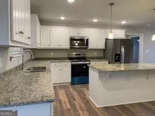 Entry Way - 9792 County Line Rd, Mitchell, GA 30820 photo 1 of 3