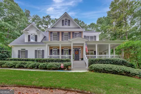 100 Dresden Pl, Fayetteville, GA 30215