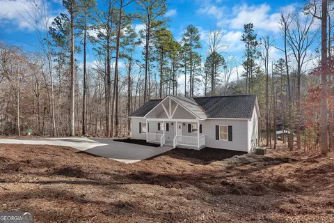 197 Riverbend Rd, Fair Play, SC 29643