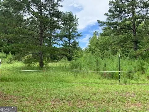 566 Lake Laurel Rd # C, Milledgeville, GA 31061