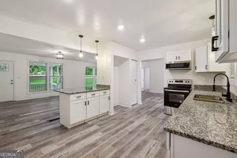 Entry Way - 344 Rocky Creek Rd, Hampton, GA 30228 photo 3 of 3