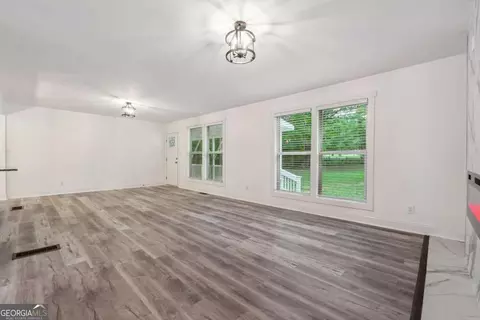 Living - 344 Rocky Creek Rd, Hampton, GA 30228 photo 3 of 4