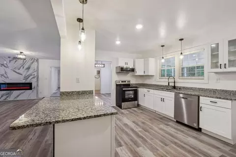 Kitchen - 344 Rocky Creek Rd, Hampton, GA 30228 photo 1 of 1