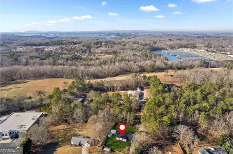 5813 Hilltop Dr, Flowery Branch, GA 30542