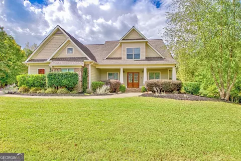 8322 Saucier Dr, Douglasville, GA 30135